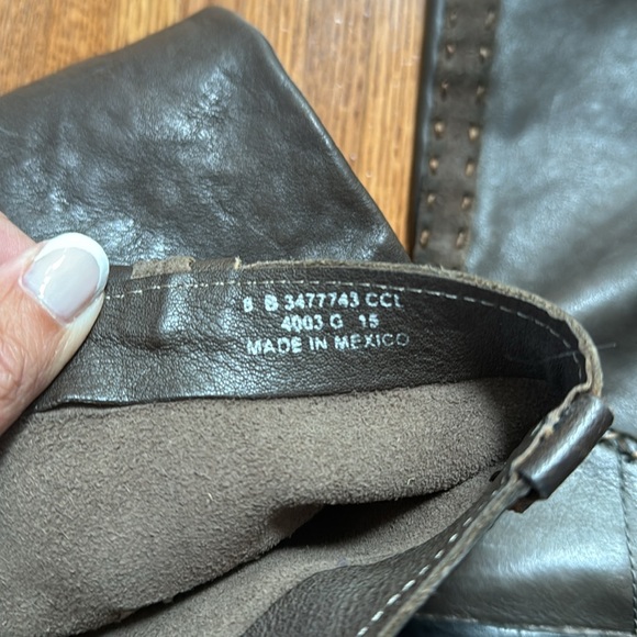 Frye brown boots size 8 - Picture 7 of 8